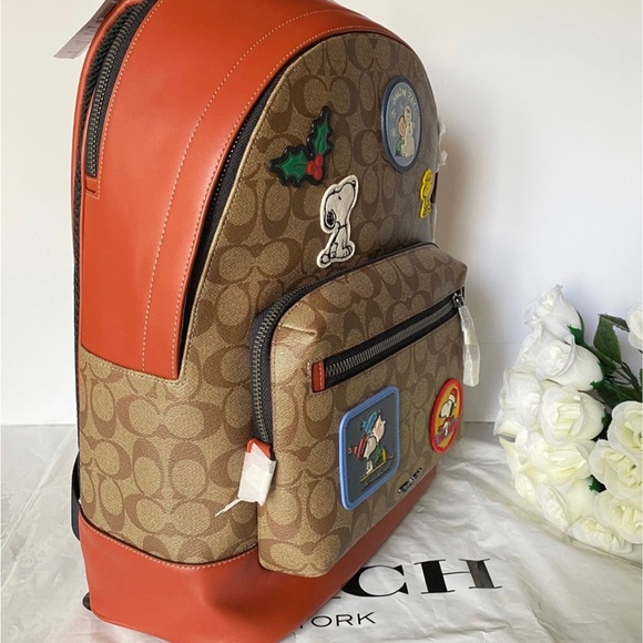 NWT Coach Coach X Peanuts West Backpack In Signature Canvas With Patches - Picture 2 of 8